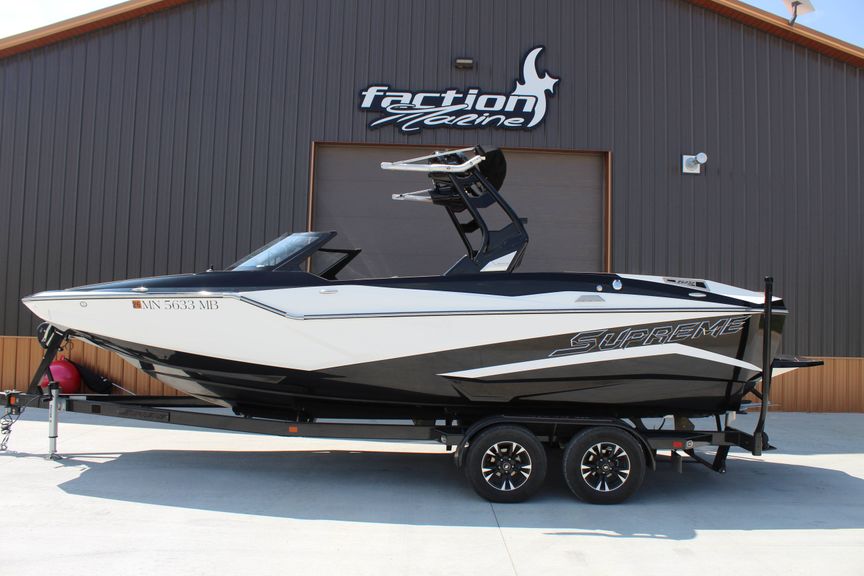 2021 Supreme ZS232 - Faction Marine