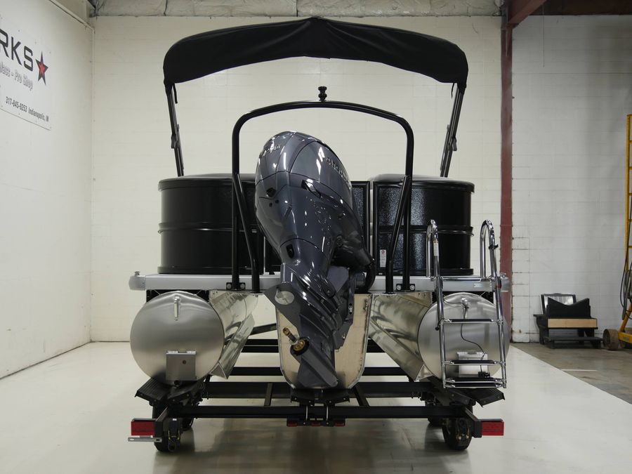 2025 Premier 220 Sunscape RF XLC, photo 4 of 15