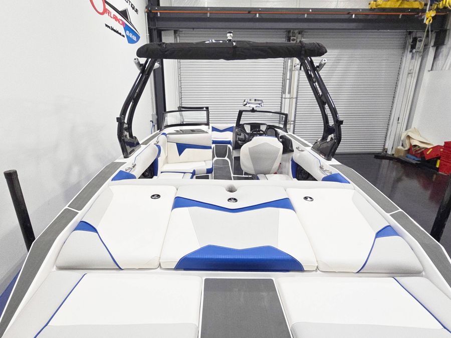 2026 Supreme S220, photo 7 of 7