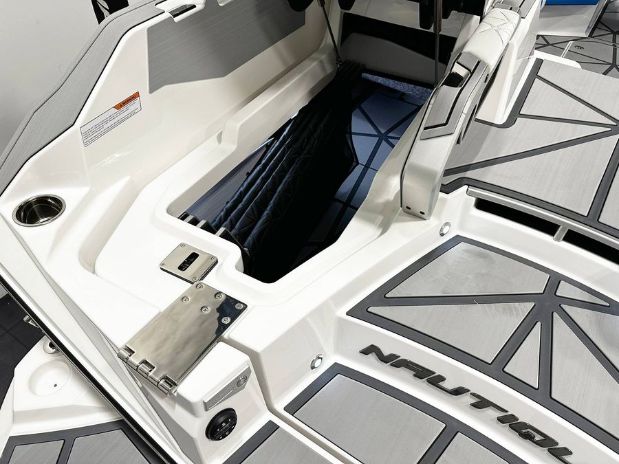2025 Nautique P23, photo 12 of 14