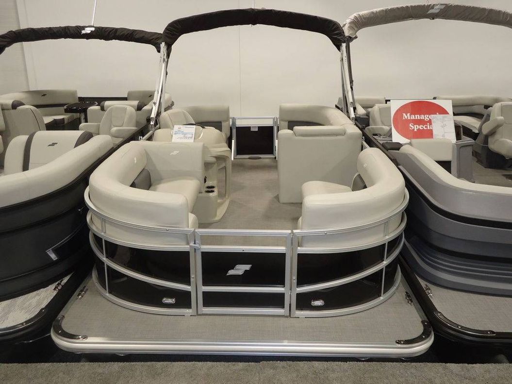 2025 Starcraft Marine LX 18 R