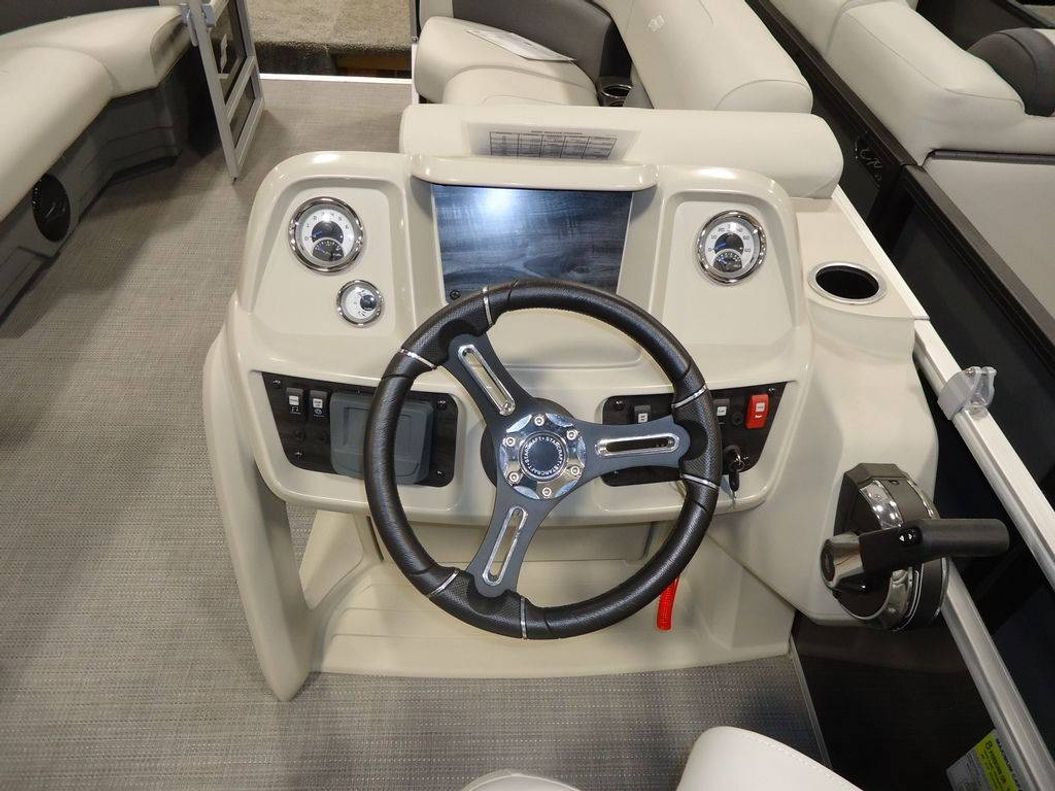 2025 Starcraft Marine LX 18 R