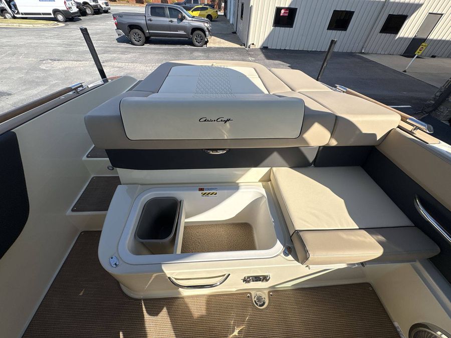 2026 Chris-Craft Sportster 25 MR Wake Surf, photo 18 of 30