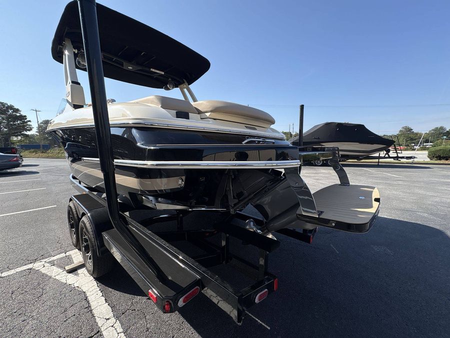 2026 Chris-Craft Sportster 25 MR Wake Surf, photo 13 of 30