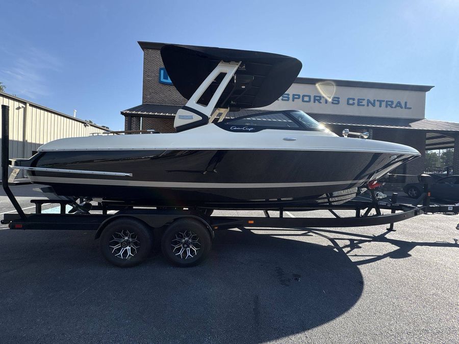 2026 Chris-Craft Sportster 25 MR Wake Surf, photo 2 of 30