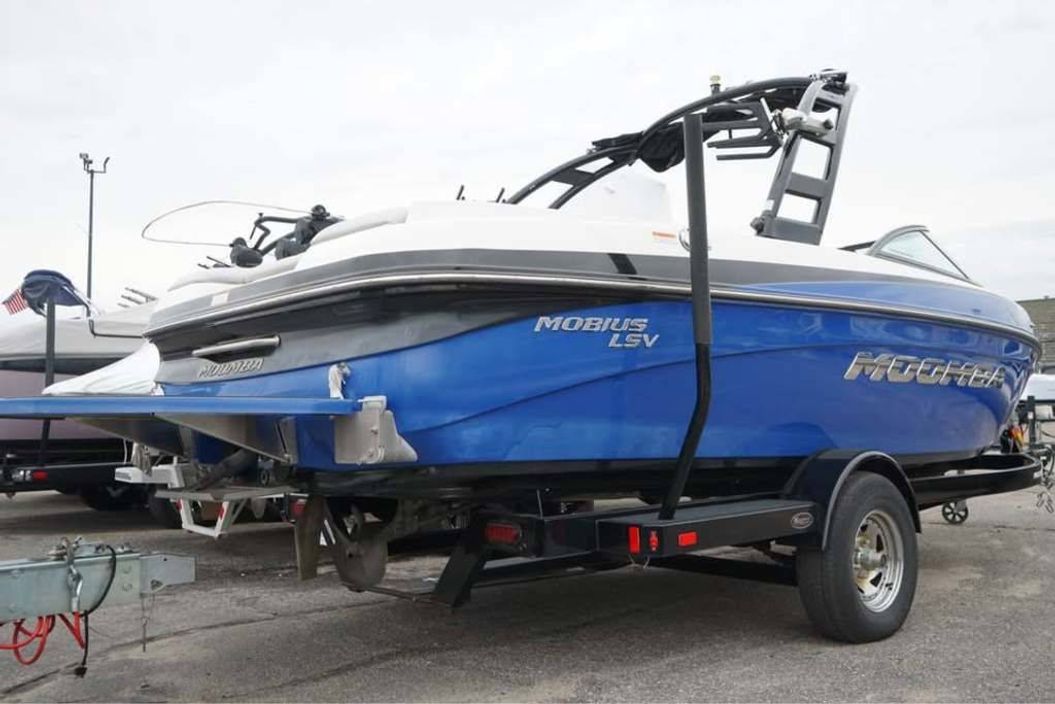 2014 Moomba Mobius LSV