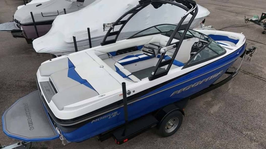 2014 Moomba Mobius LSV