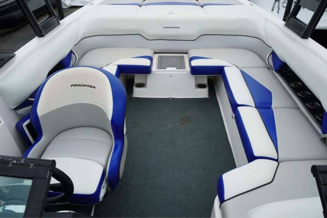 2014 Moomba Mobius LSV