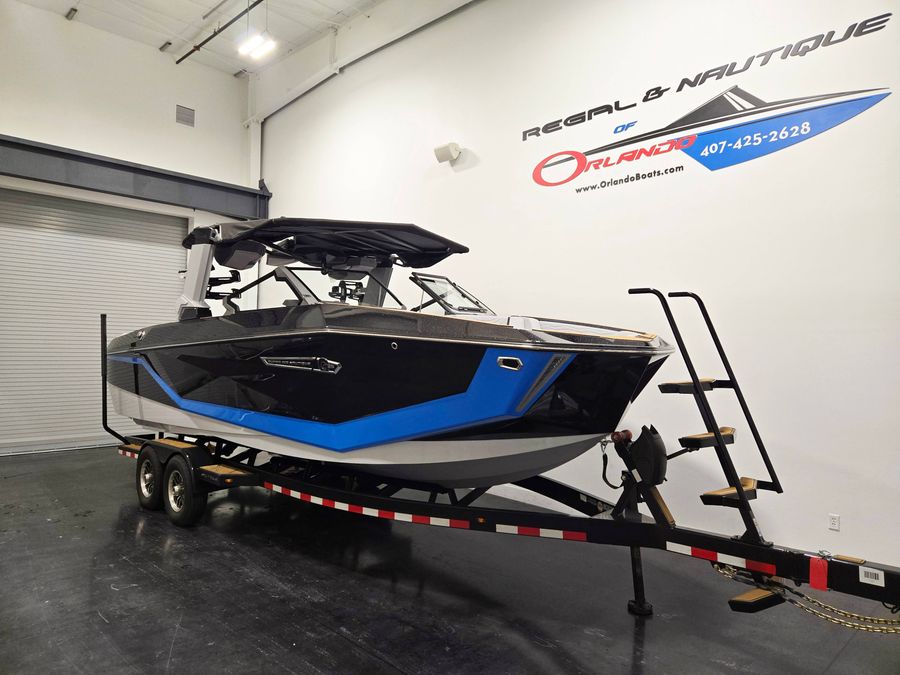 2027 Nautique G25, photo 2 of 15