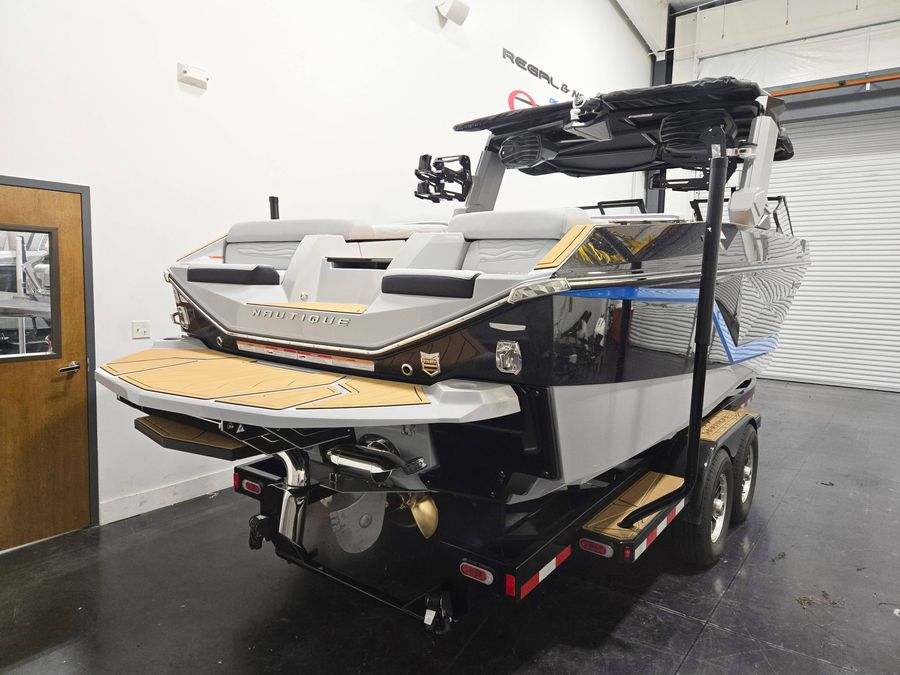 2027 Nautique G25, photo 6 of 15