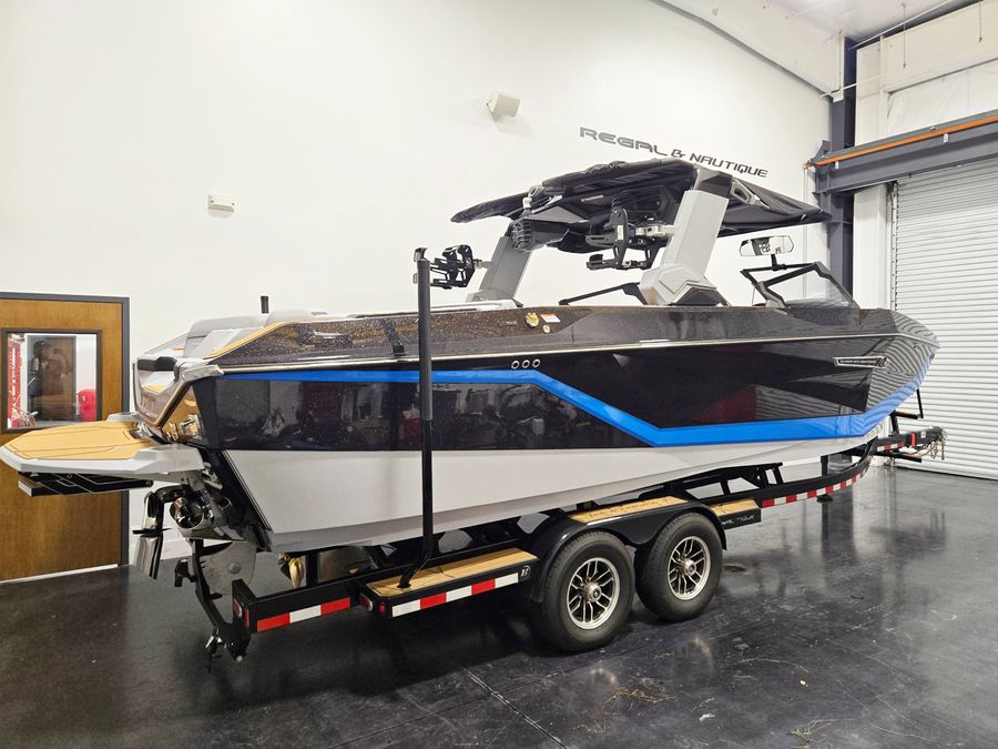 2027 Nautique G25, photo 5 of 15
