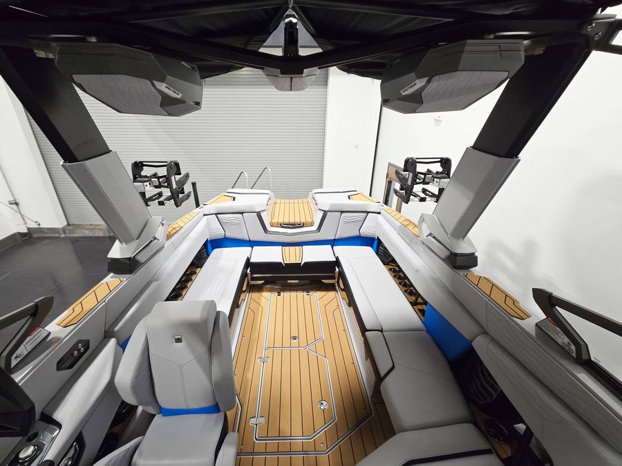 2027 Nautique G25, photo 8 of 15