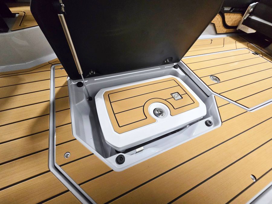 2027 Nautique G25, photo 15 of 15