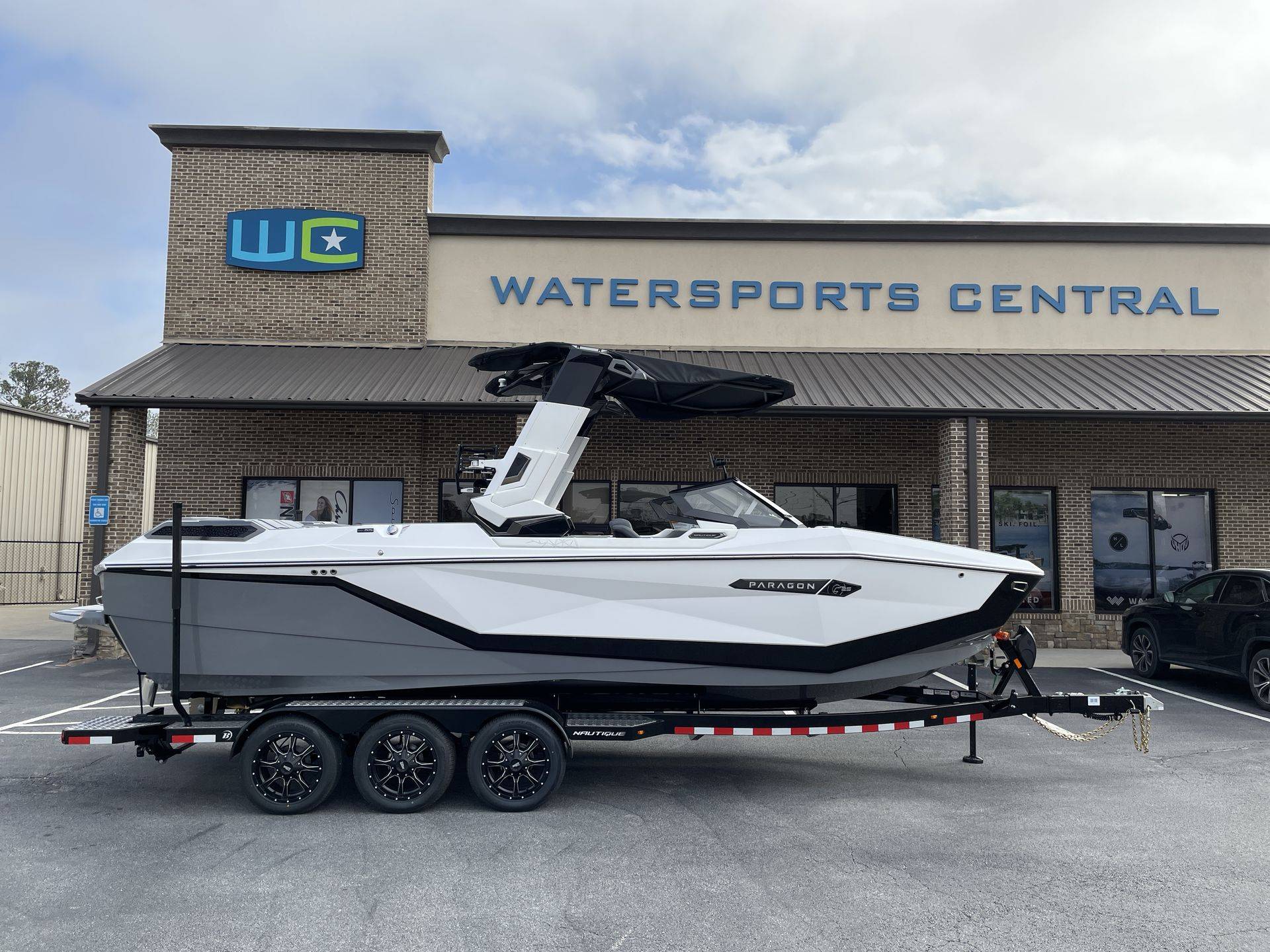 2026 Nautique Paragon G25