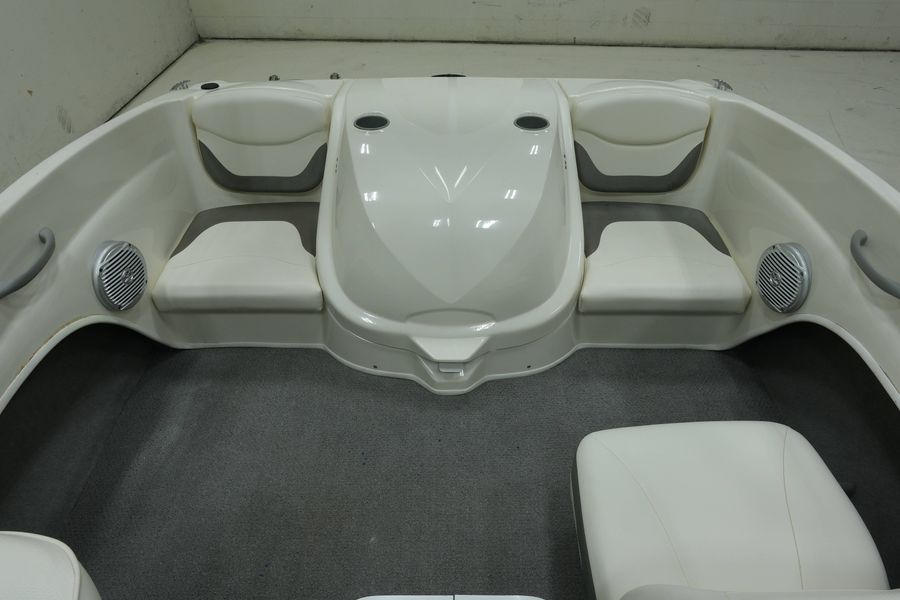 2010 Bayliner 175 BR, photo 13 of 21