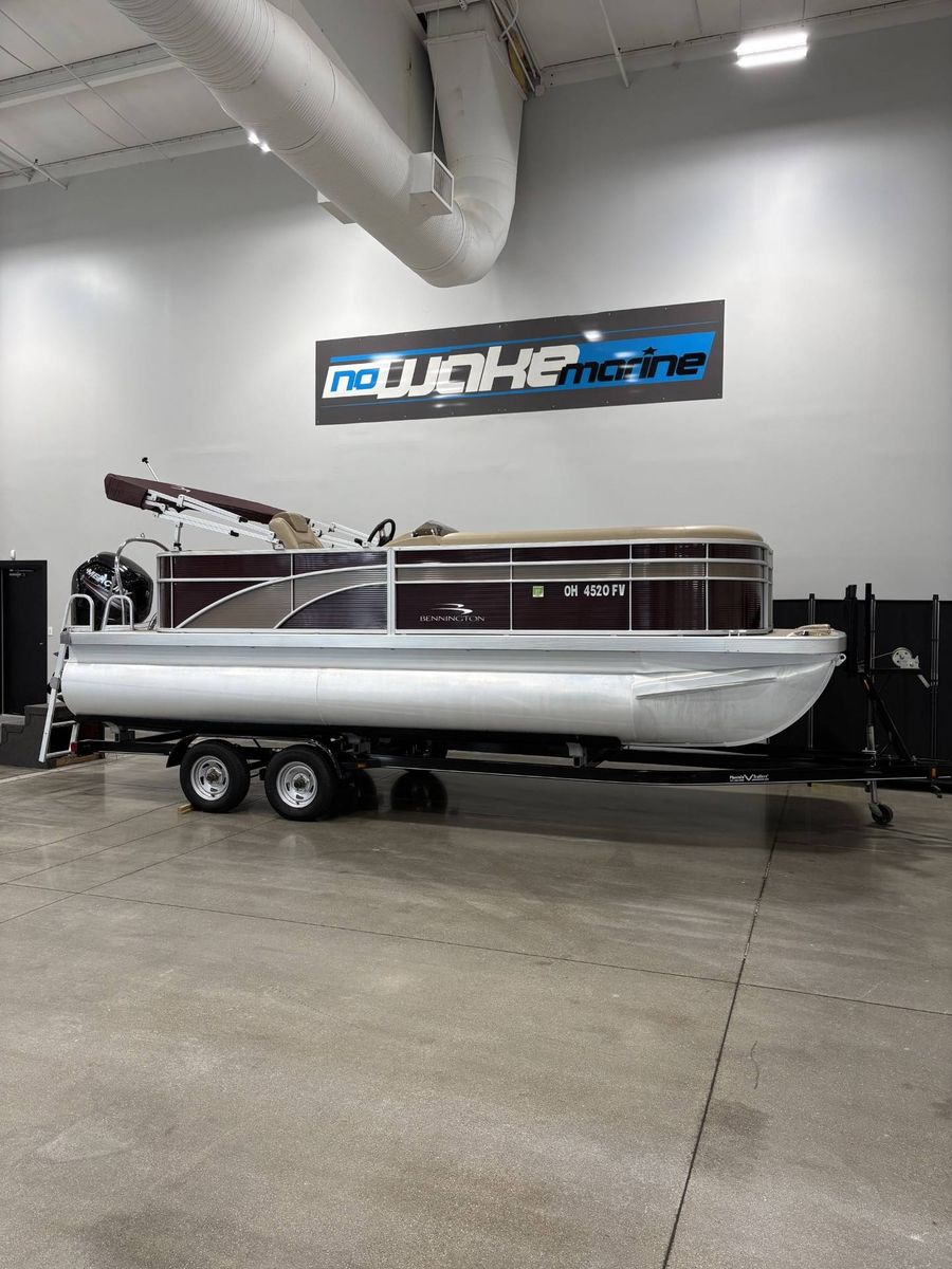 2018 Bennington 21SLX
