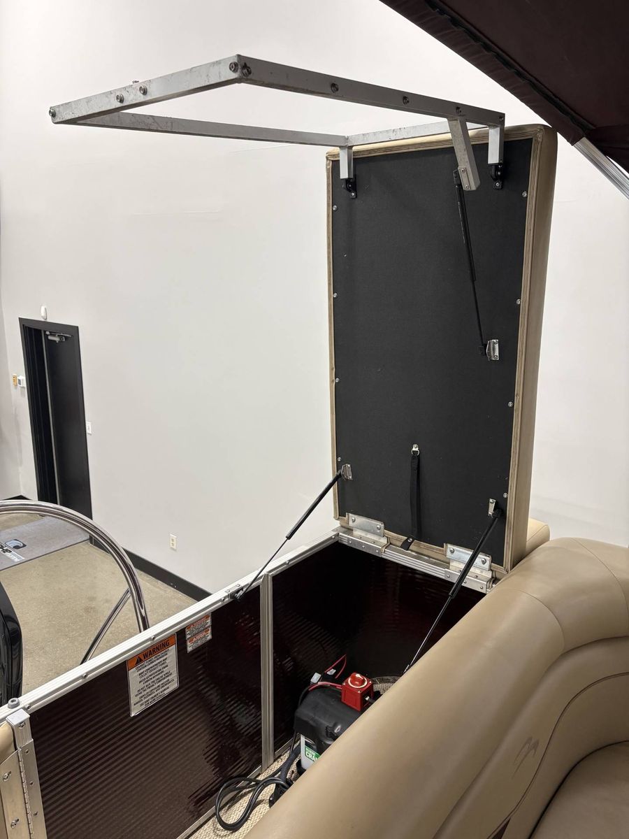 2018 Bennington 21SLX, photo 12 of 19