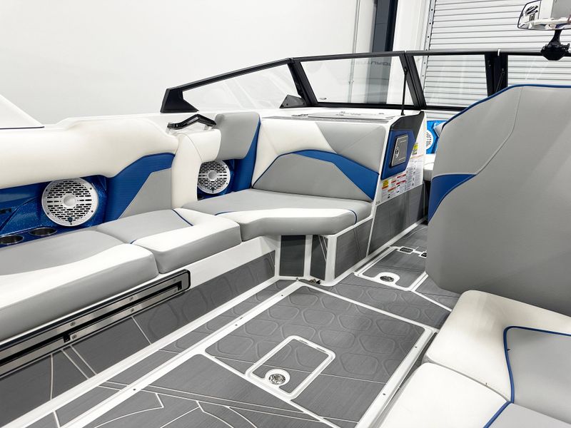 2025 Centurion Fe23