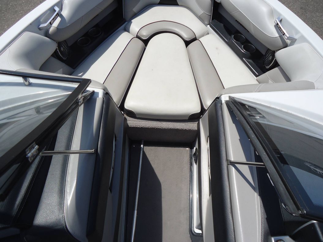 2015 Malibu Boats 22 VLX