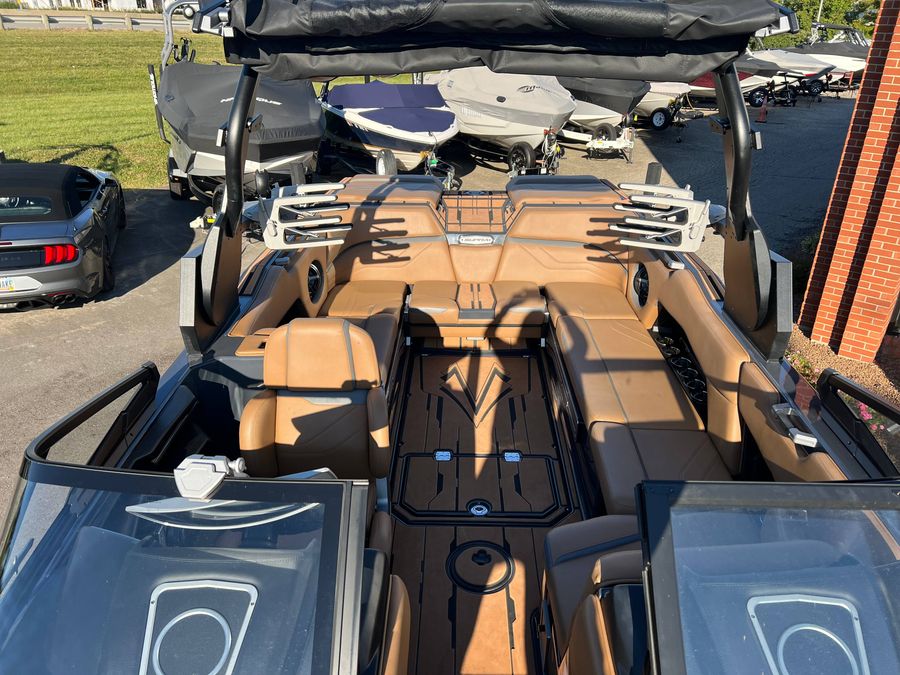 2023 Supra SE 550, photo 9 of 13