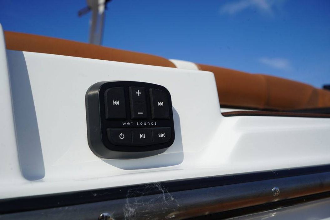 2026 Axis Wake Research T220