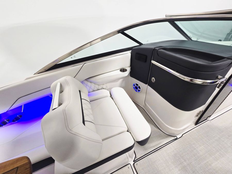 2026 Regal LX4, photo 10 of 17