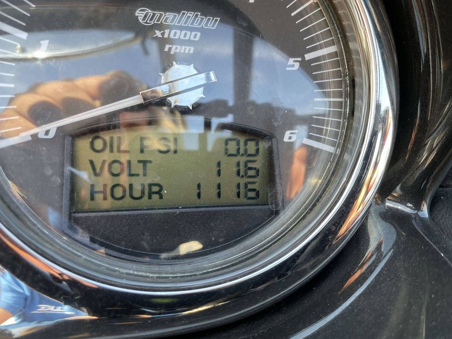 2011 Malibu 23 LSV, photo 23 of 30