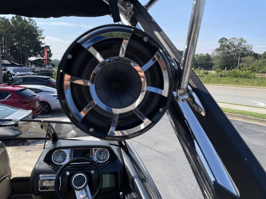 2011 Malibu 23 LSV, photo 10 of 30
