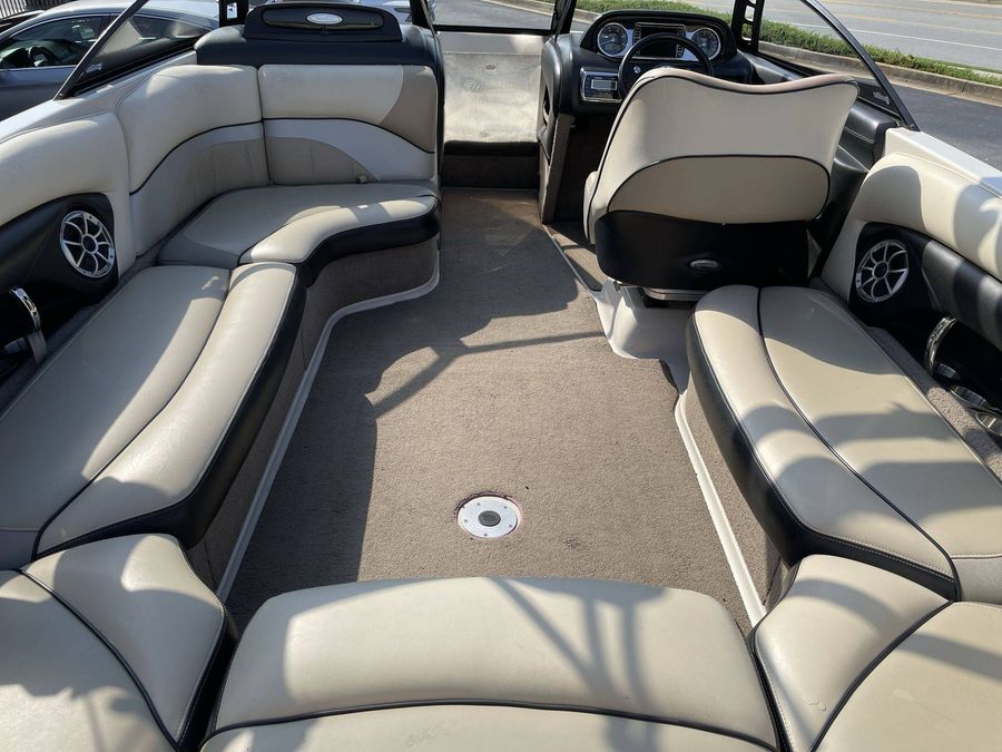 2011 Malibu 23 LSV, photo 25 of 30
