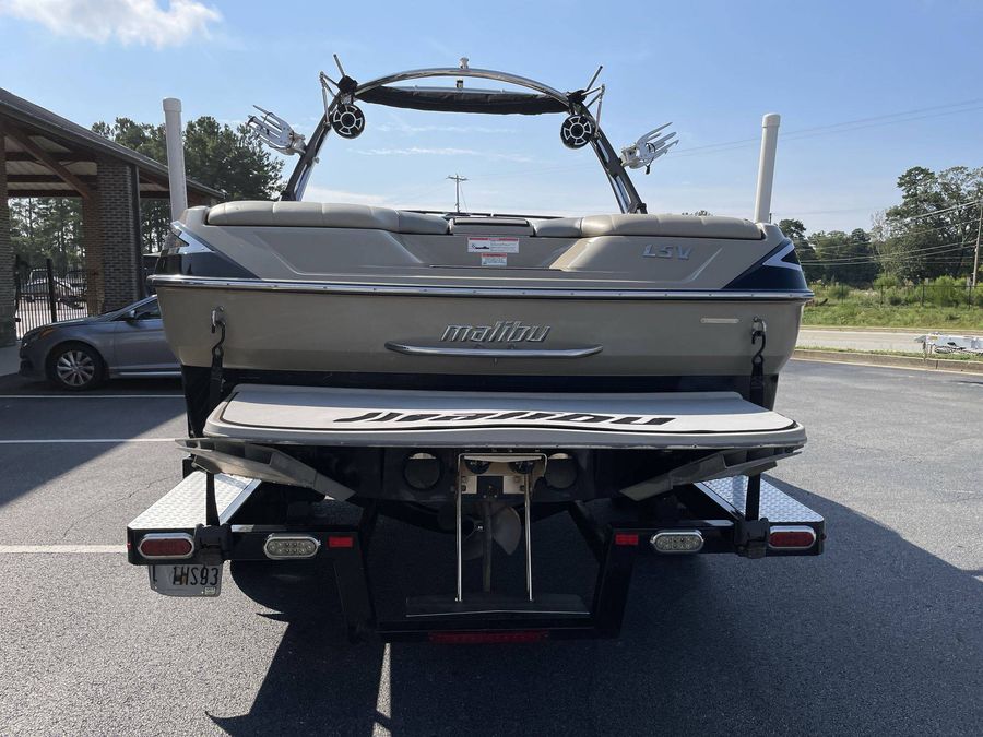 2011 Malibu 23 LSV, photo 17 of 30