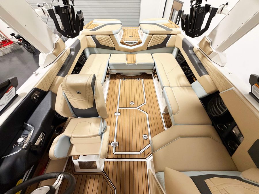 2023 Nautique G23, photo 9 of 11