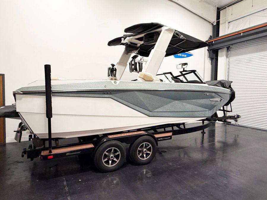 2023 Nautique G23, photo 2 of 11
