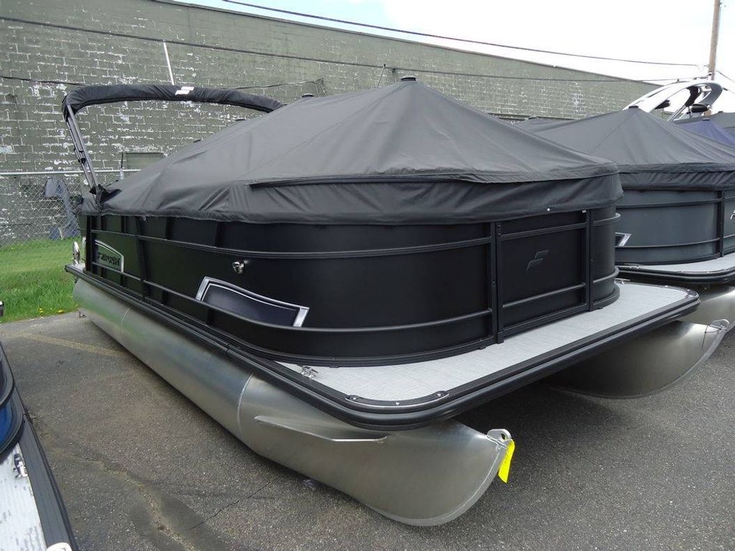 2026 Starcraft Marine EX 22 R