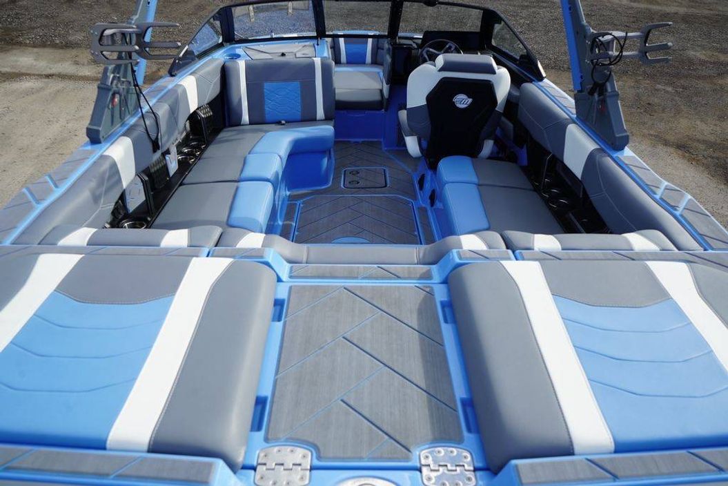 2025 Malibu Boats 23 LSV