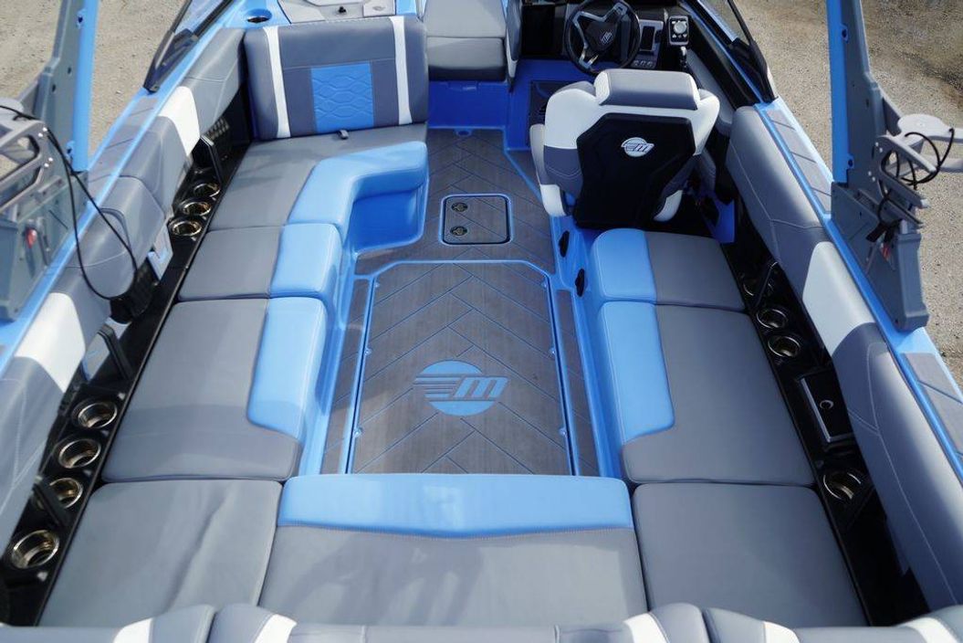 2025 Malibu Boats 23 LSV
