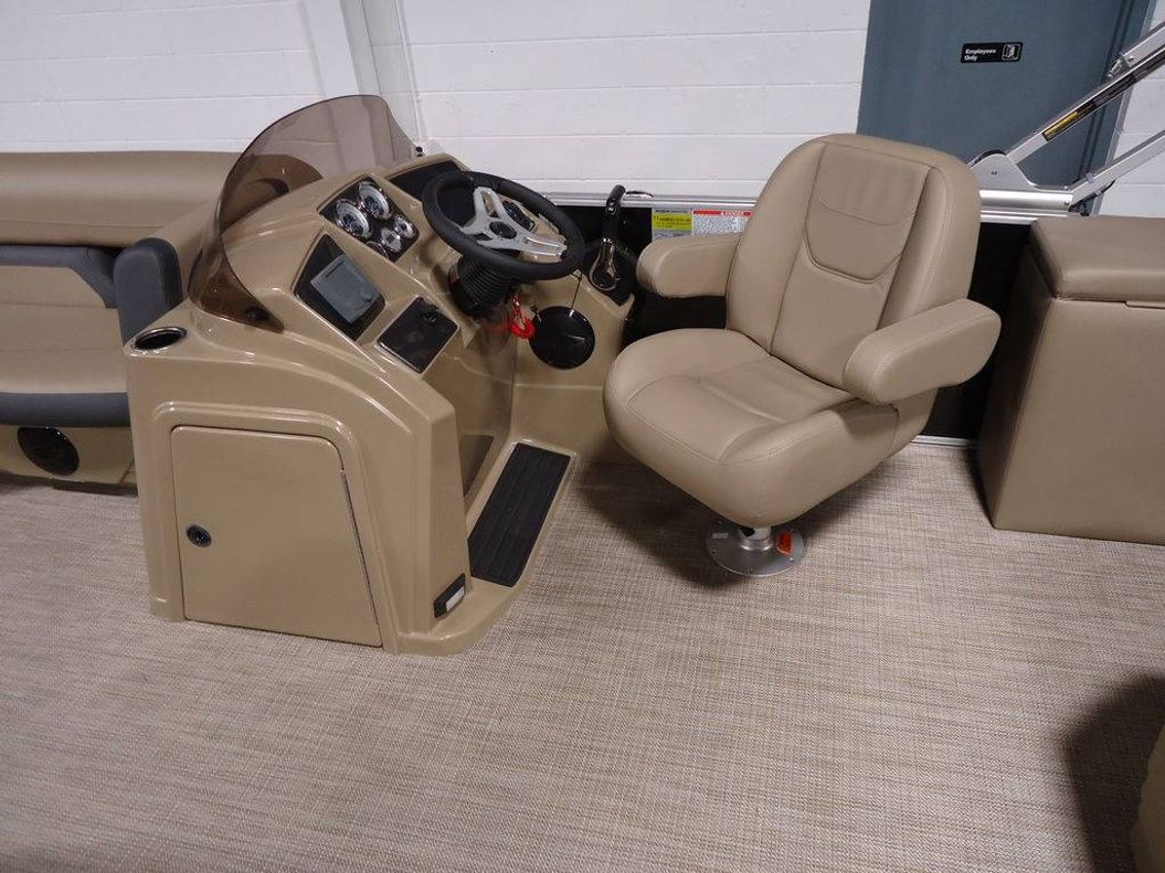 2025 Starcraft Marine EX 22 Q DH Onyx
