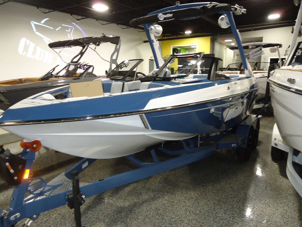 2026 Malibu Boats 20 VTX