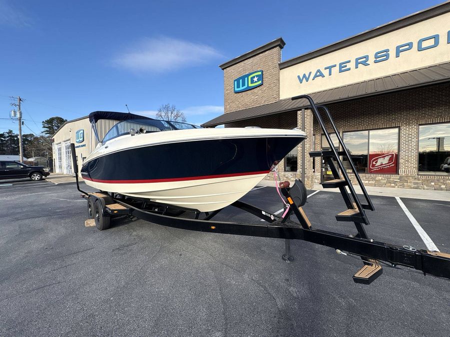 2025 Chris-Craft 25 SPORTSTER, photo 4 of 30