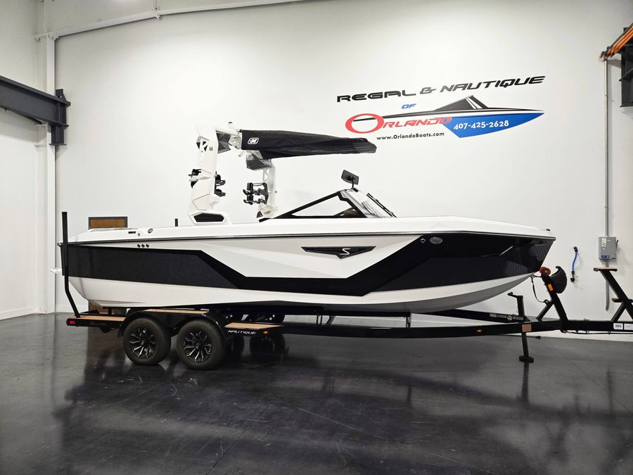2026 Nautique S23