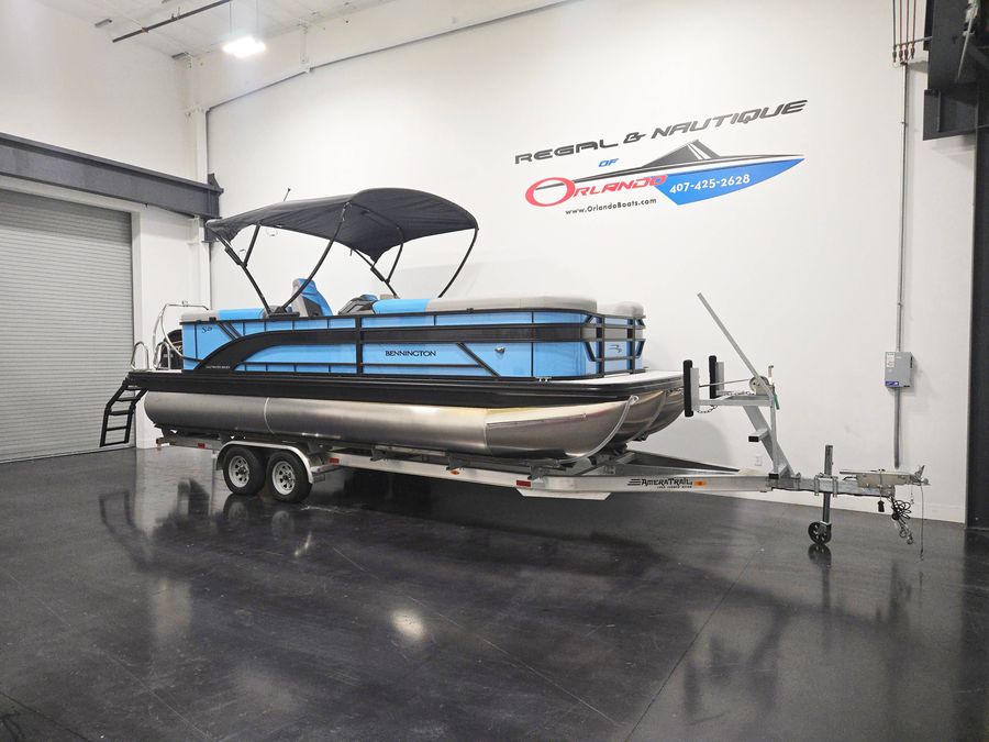 2026 Bennington 23S Stern Radius, photo 2 of 9