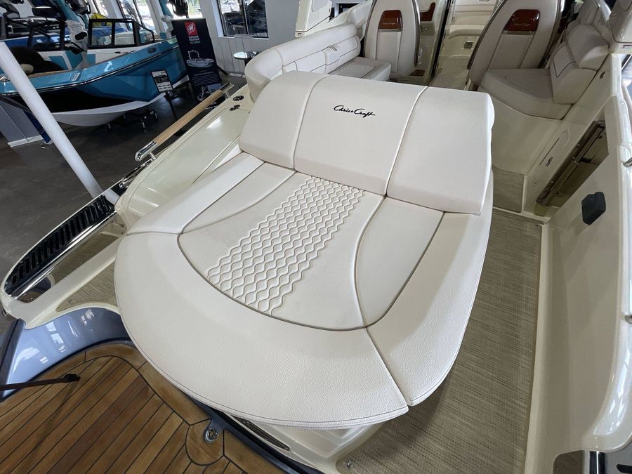 2024 Chris-Craft 28 LAUNCH GT, photo 21 of 24
