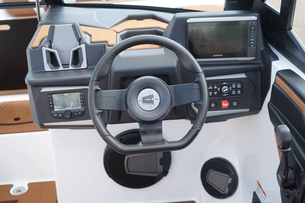 2026 Axis Wake Research T250