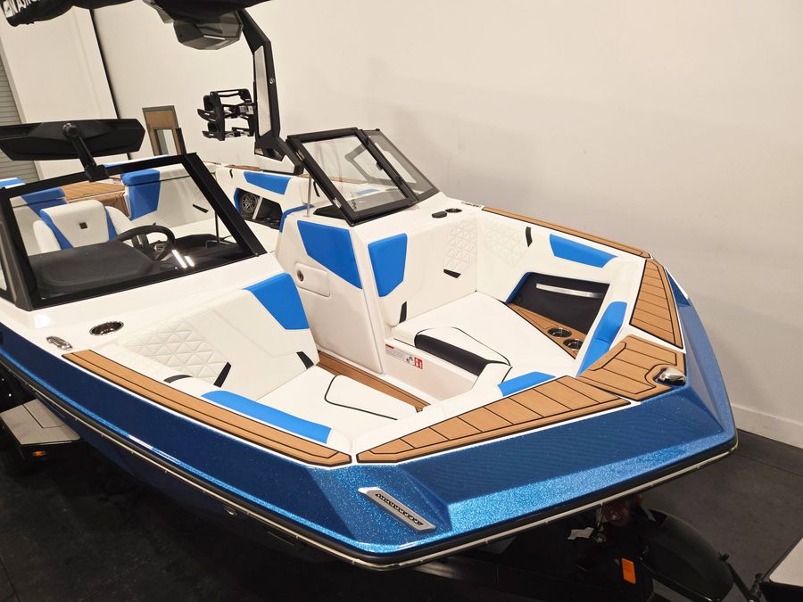 2027 Nautique GS20, photo 4 of 7