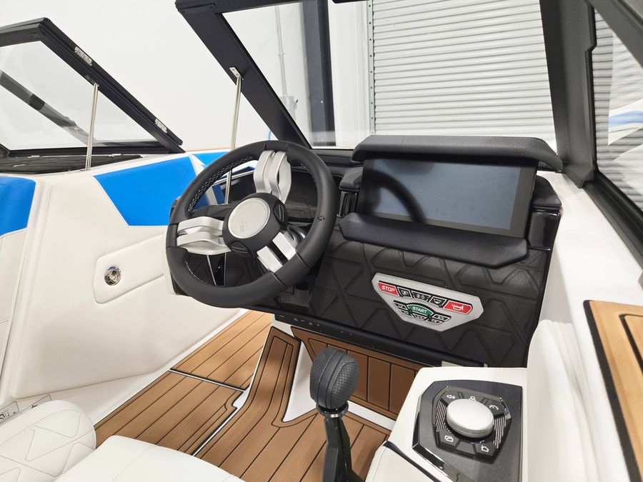 2027 Nautique GS20, photo 5 of 7