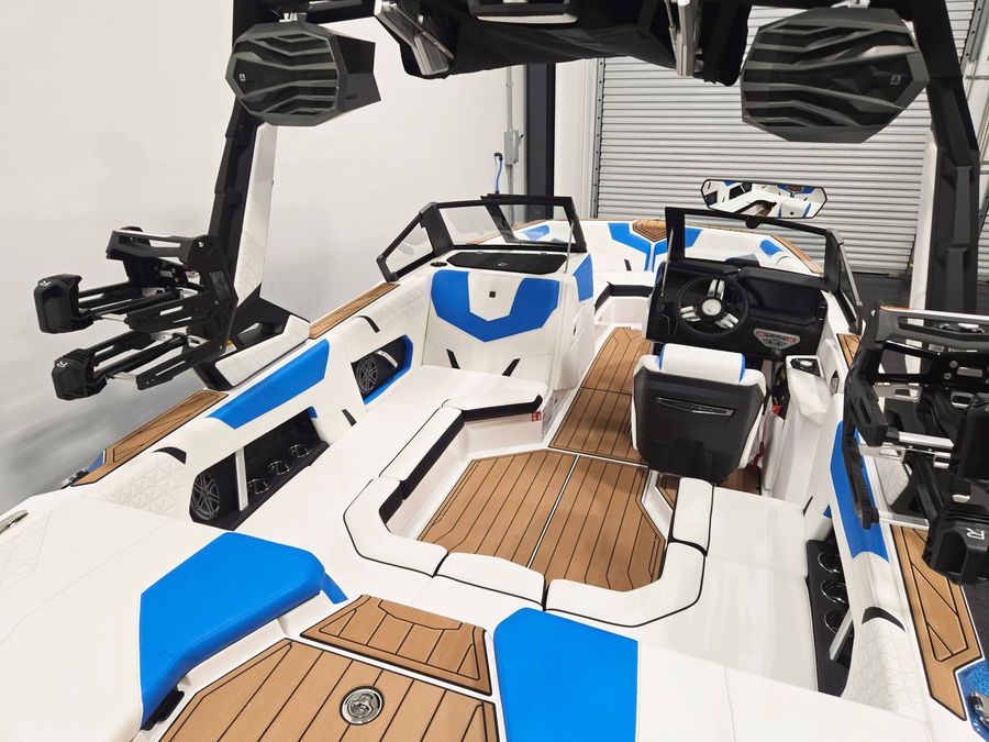 2027 Nautique GS20, photo 6 of 7