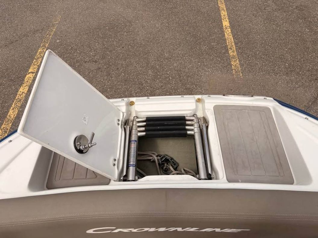 2018 Crownline Boats E22