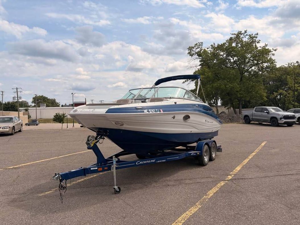 2018 Crownline Boats E22