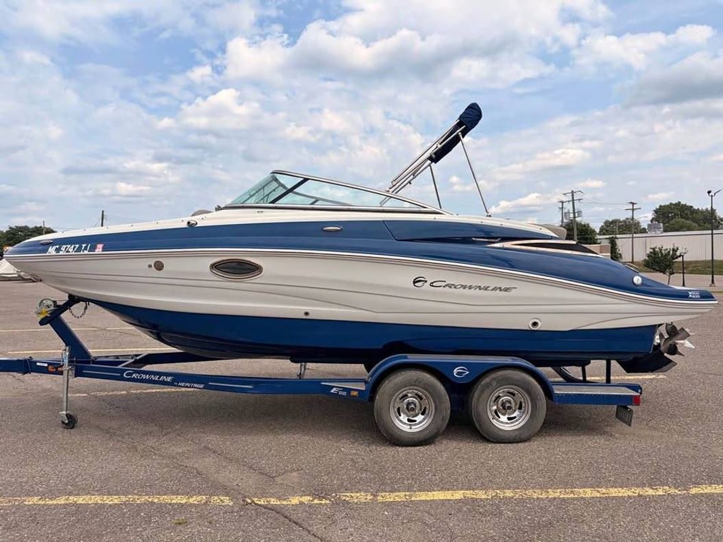 2018 Crownline Boats E22