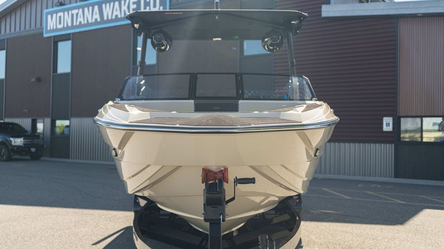 2027 Supreme S240, photo 9 of 20