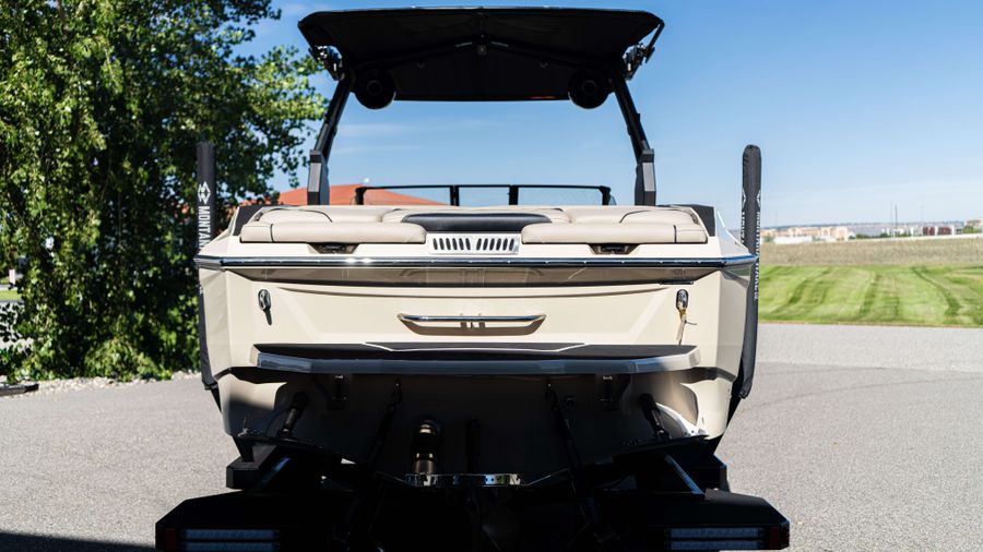 2027 Supreme S240, photo 4 of 20